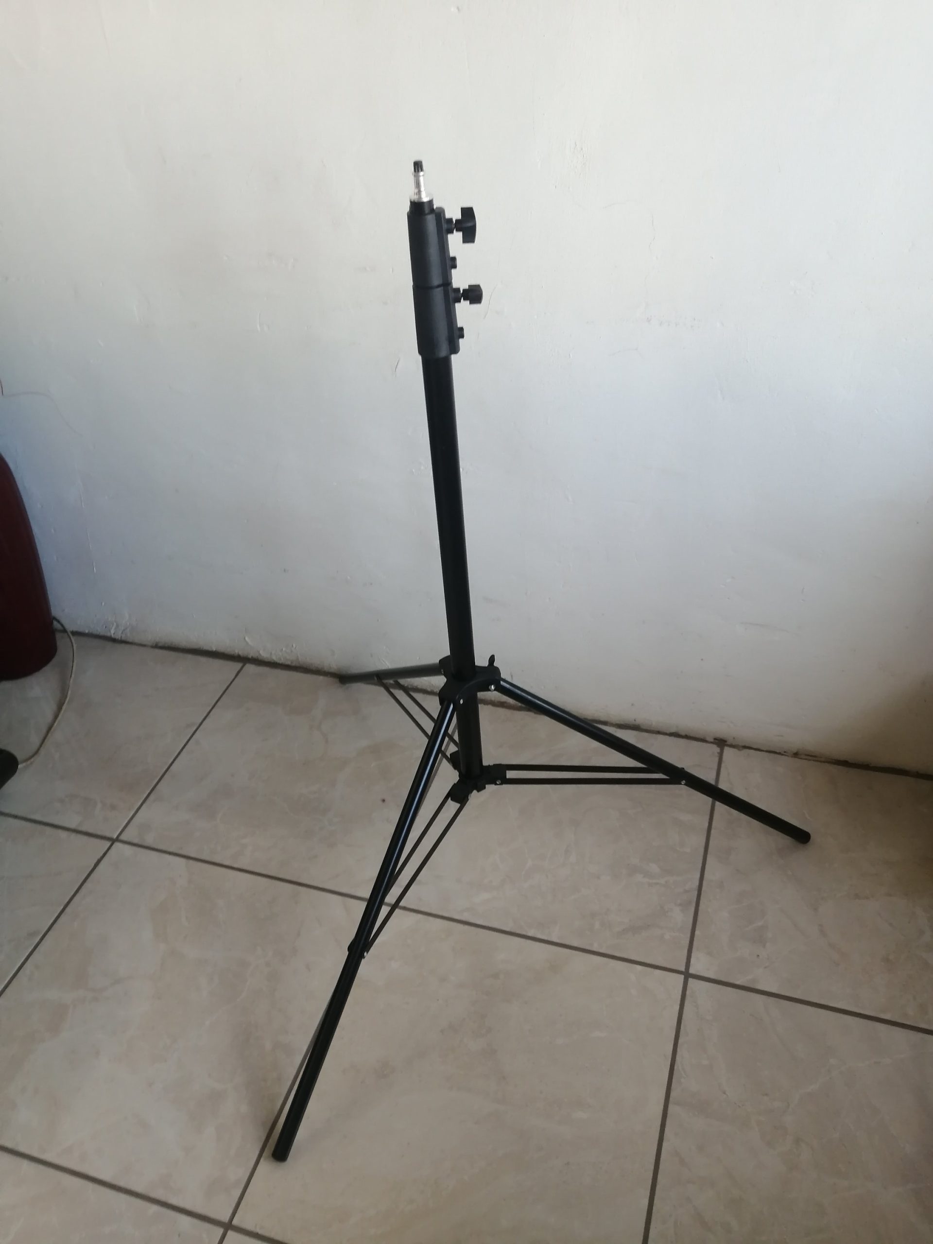 Hylow 2.8m Heavy-Duty Light Stand (Air-Cushioned) - Tripod Stand - Image 4