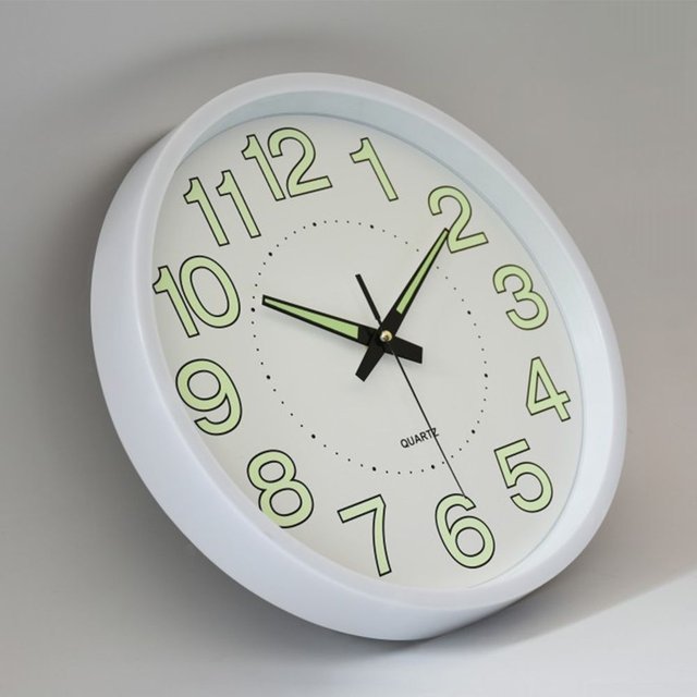 Wall Clock -Glow In The Dark Silent Quartz - 25cm - Image 7